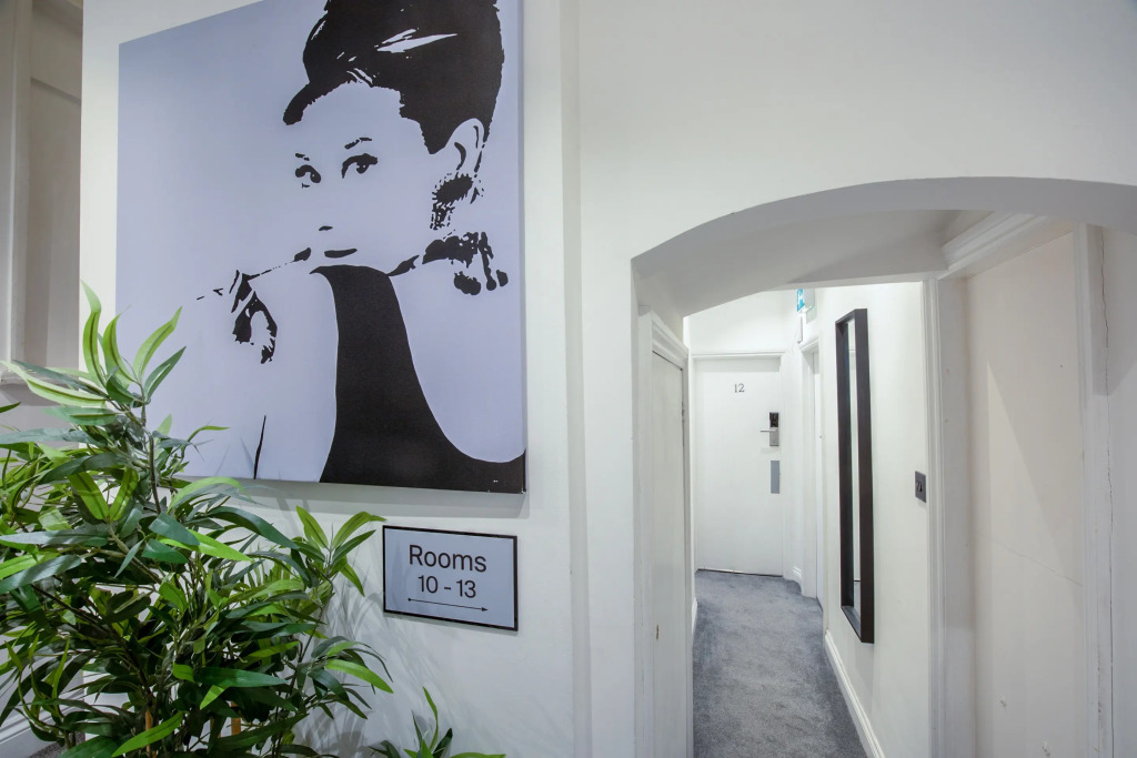 OYO TamTam Acton Hotel