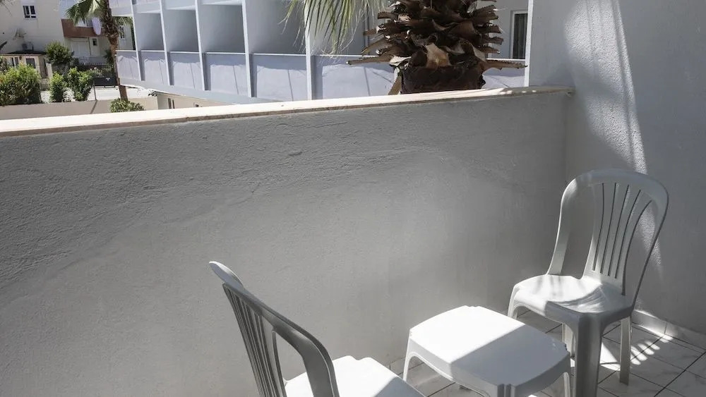 Side Spring Hotel