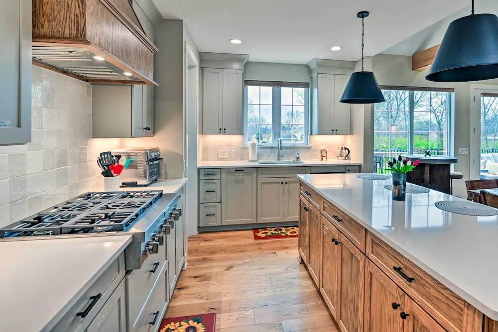 Beautiful Nashville Home Near Downtown w/ Hot Tub!