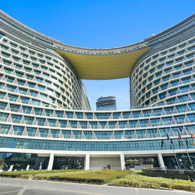 Studio Palm Jumeirah With Rooftop Pool and View