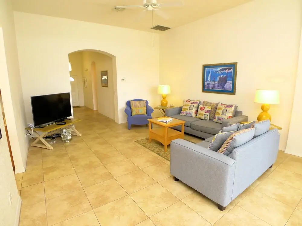 4 Bed Pool Home On Golf Community 1254