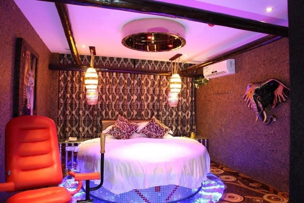Milan Love Nest Hotel Jiande