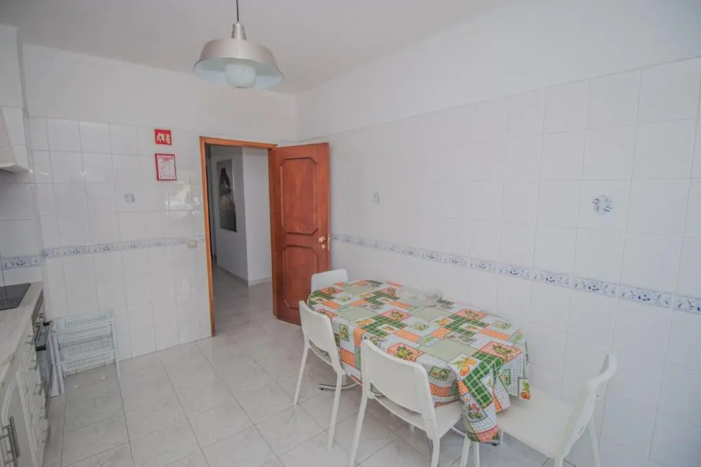 Charming Private Rooms in an Apartment A1 Penha - Faro