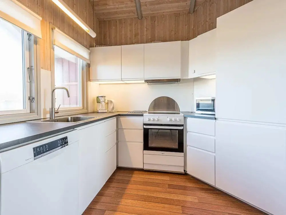 6 person holiday home in Hvide Sande