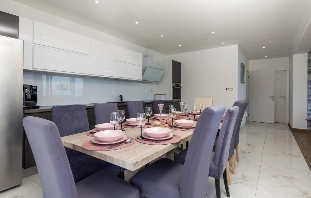 Amazing Home in Matulji With Outdoor Swimming Pool, Wifi and 5 Bedrooms