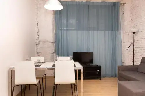 Beautiful 2-bedroom Flat In The City Center