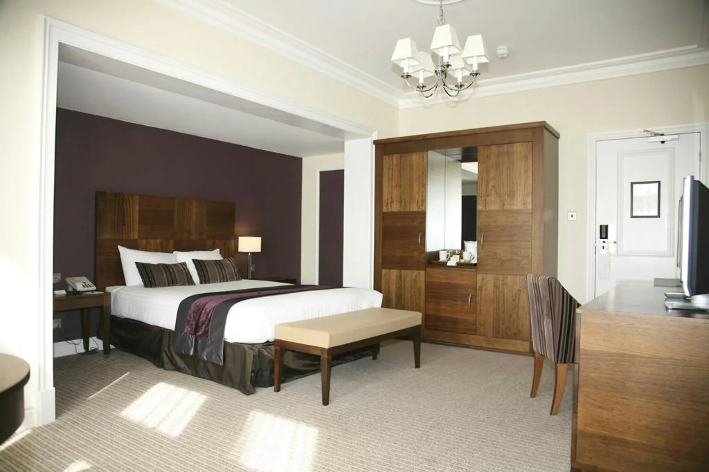 Regency Park Hotel