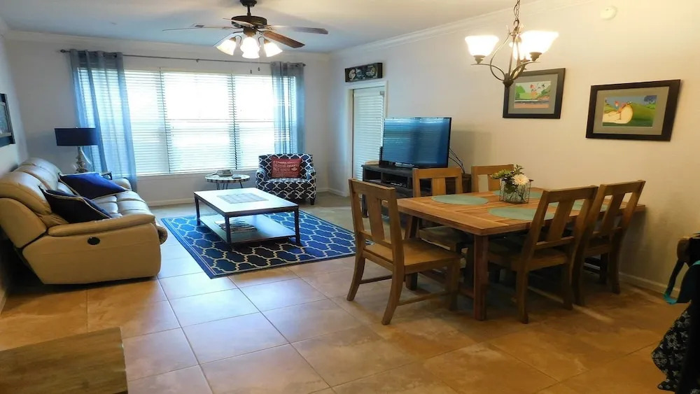 BP614CP Bella Piazza - Three Bedroom Condo