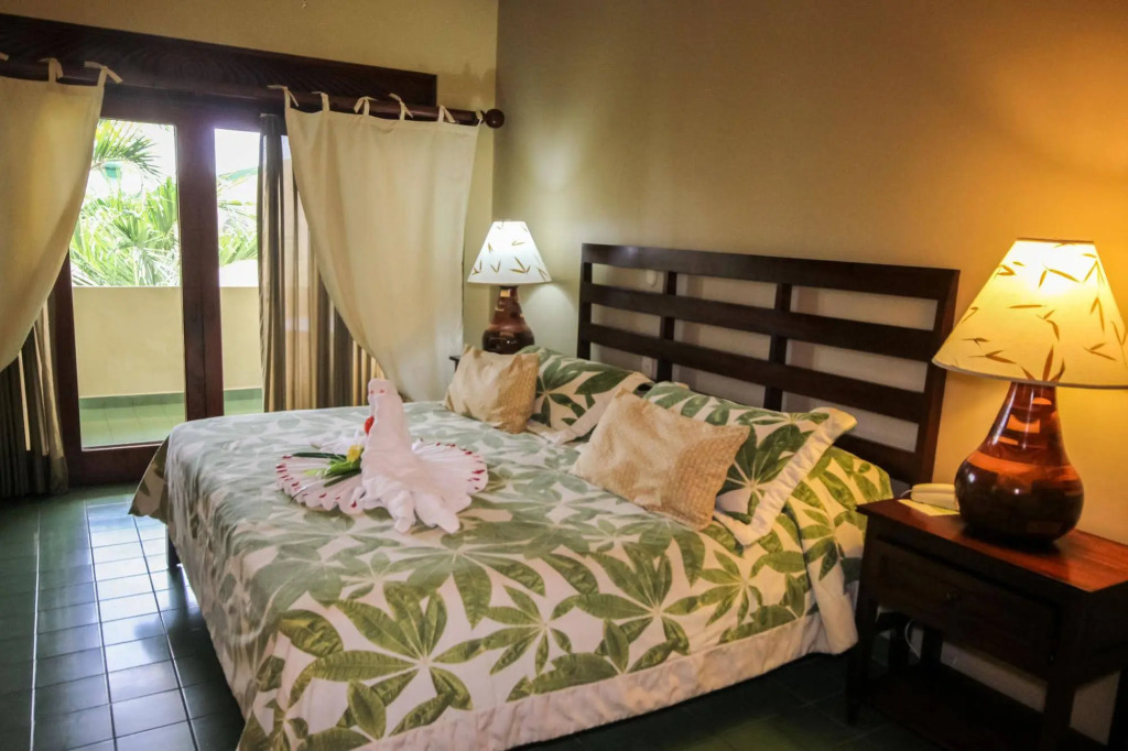 Club del Mar Oceanfront