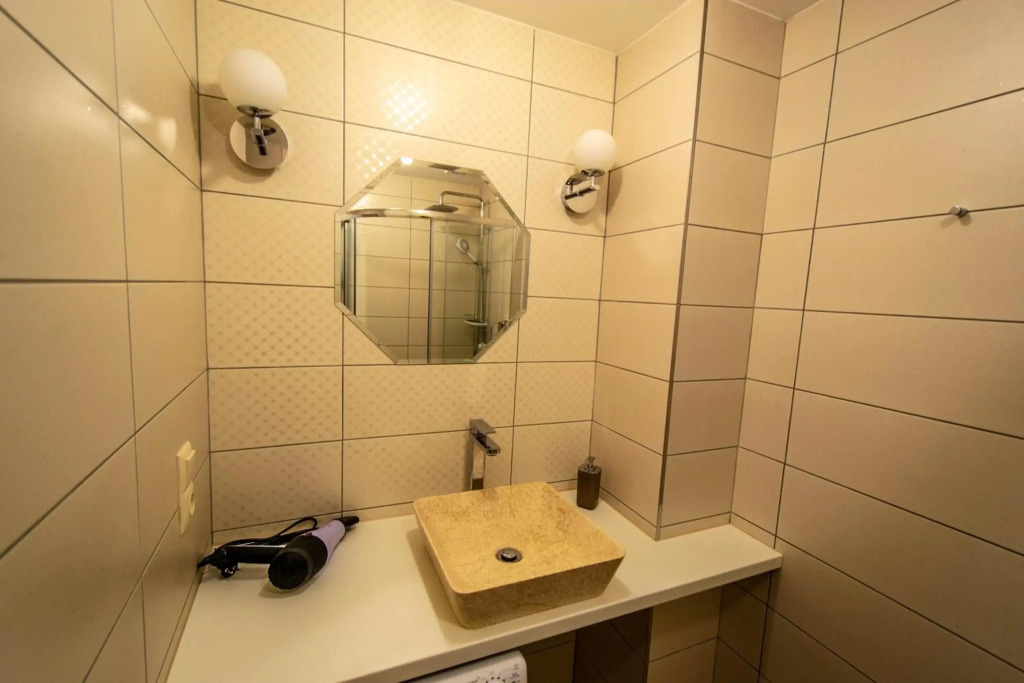 Pastel Art Deco 3BDR Ruterra Apt