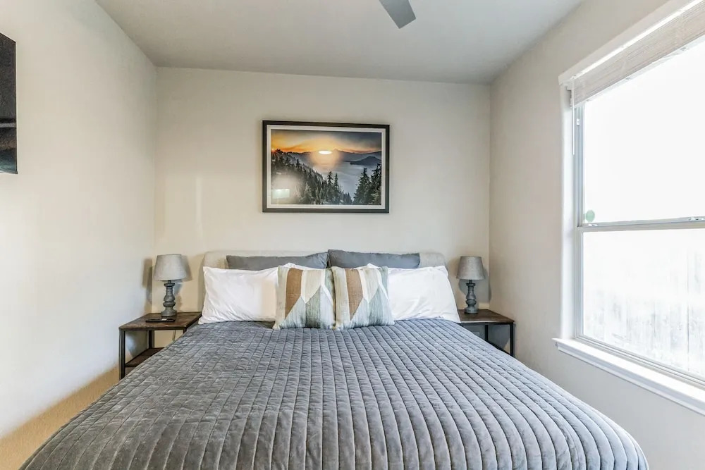 Retreat in Bouldin Creek Walkable to Restaurants