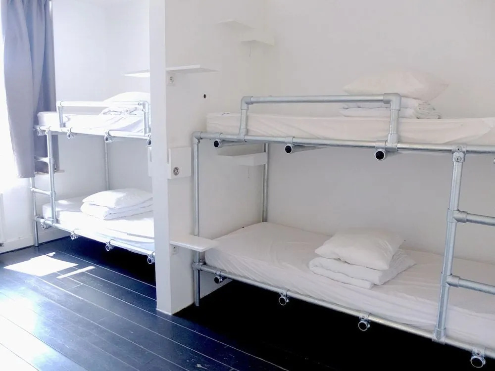 Hostel 47