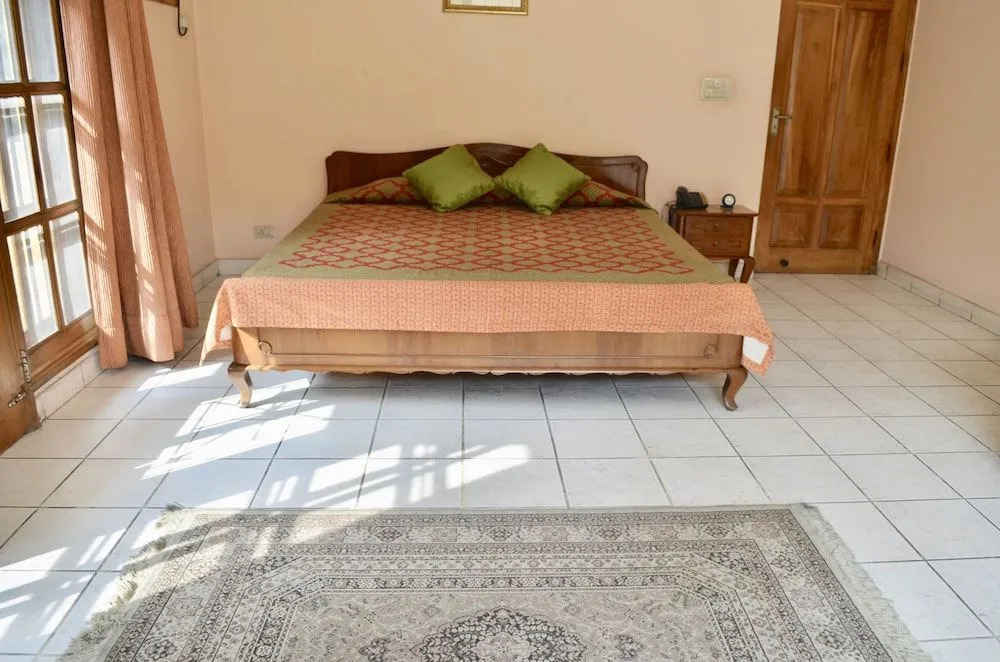 Malik's Villa Menage