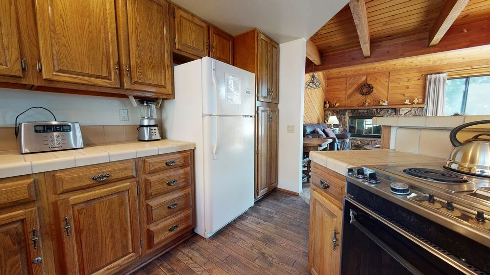 Snowflower 68 Spacious End Unit With Great Complex Amenities, Quiet Location by RedAwning