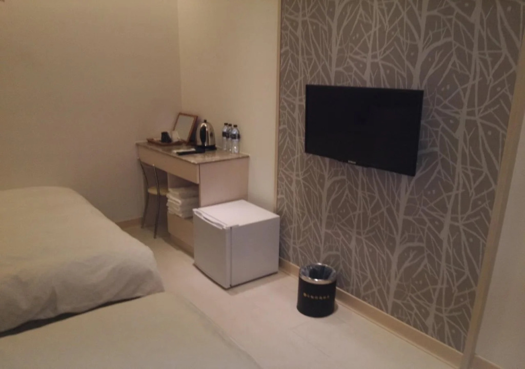 Tilon Hotel