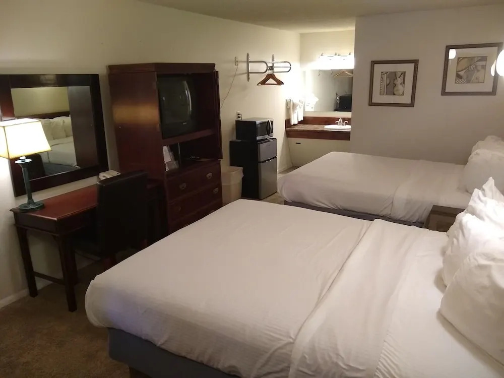 Townhouse Motel