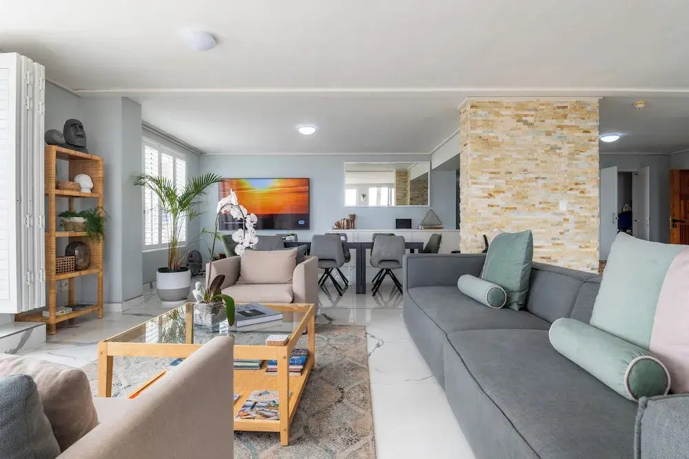 Lagoon Shoreline Penthouse