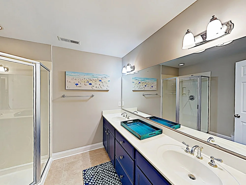 New Listing! Beach Chic Townhouse W/ Pool Access Townhouse
