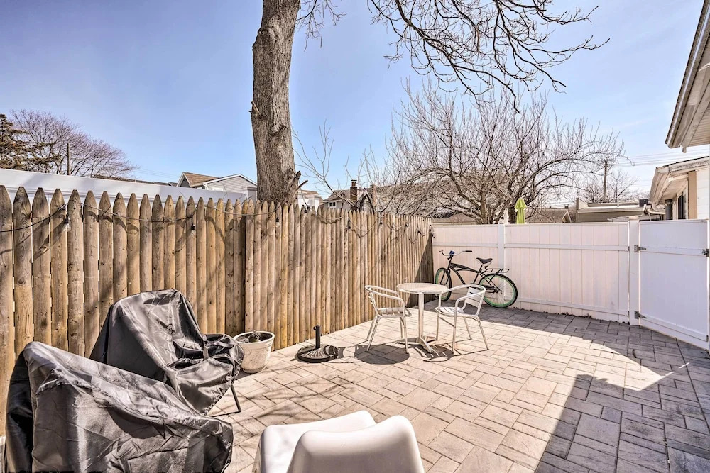 Bright Belmar Cottage < Half Mi to Boardwalk!