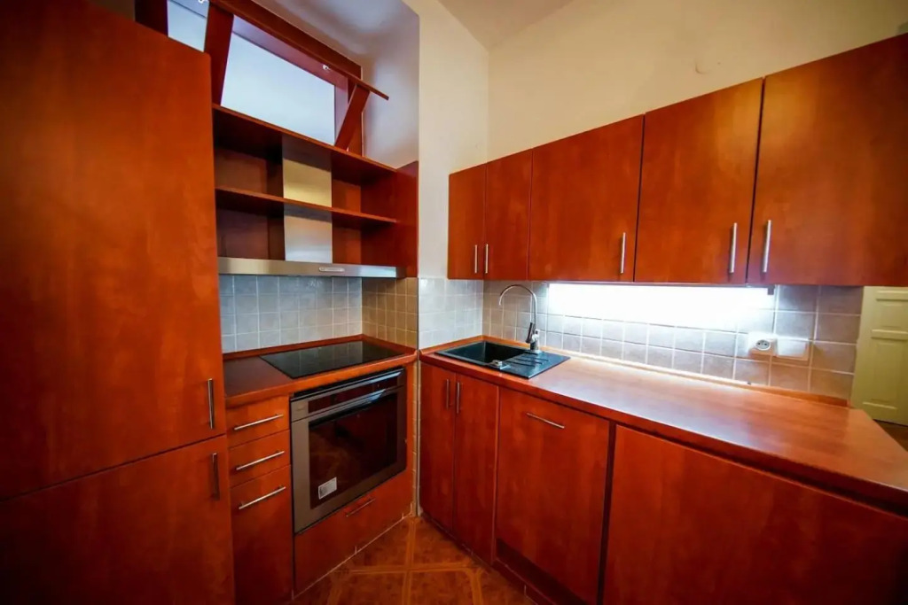 Bob's Apartments - 3 bedrooms with King size beds