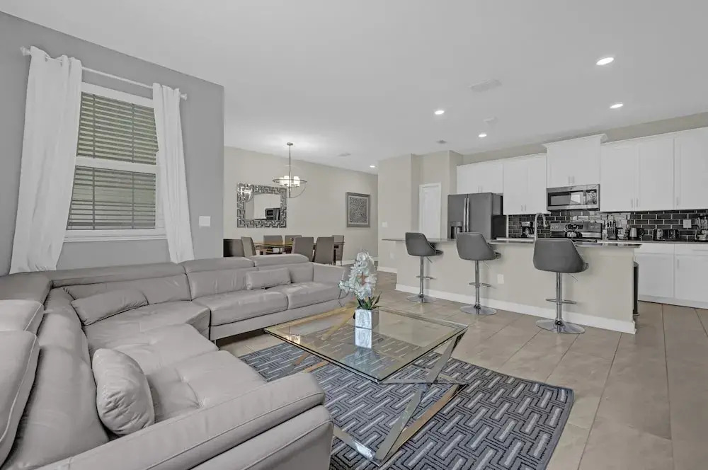 Luxury Davenport Home Perfect Family