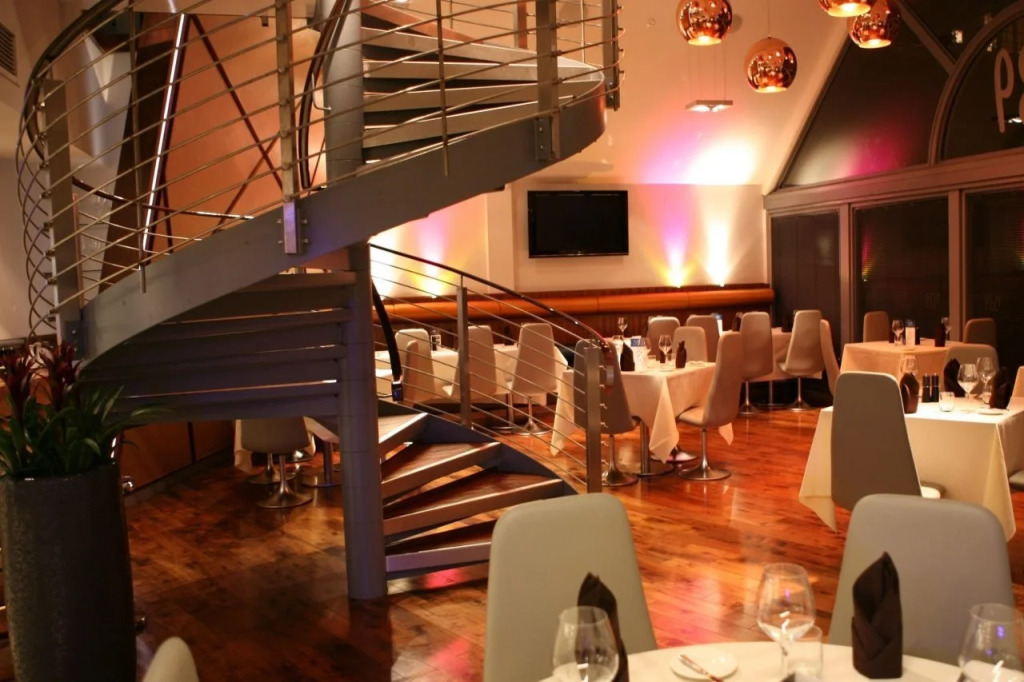 Holiday Inn Express, Chester Racecourse by IHG