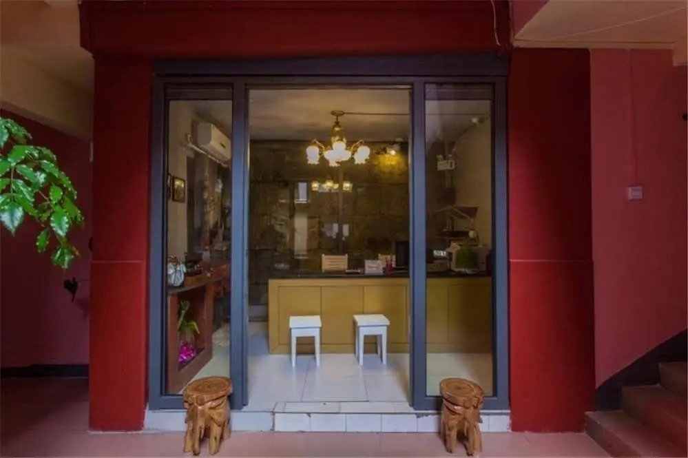 No. 16 West Lane Inn Guilin