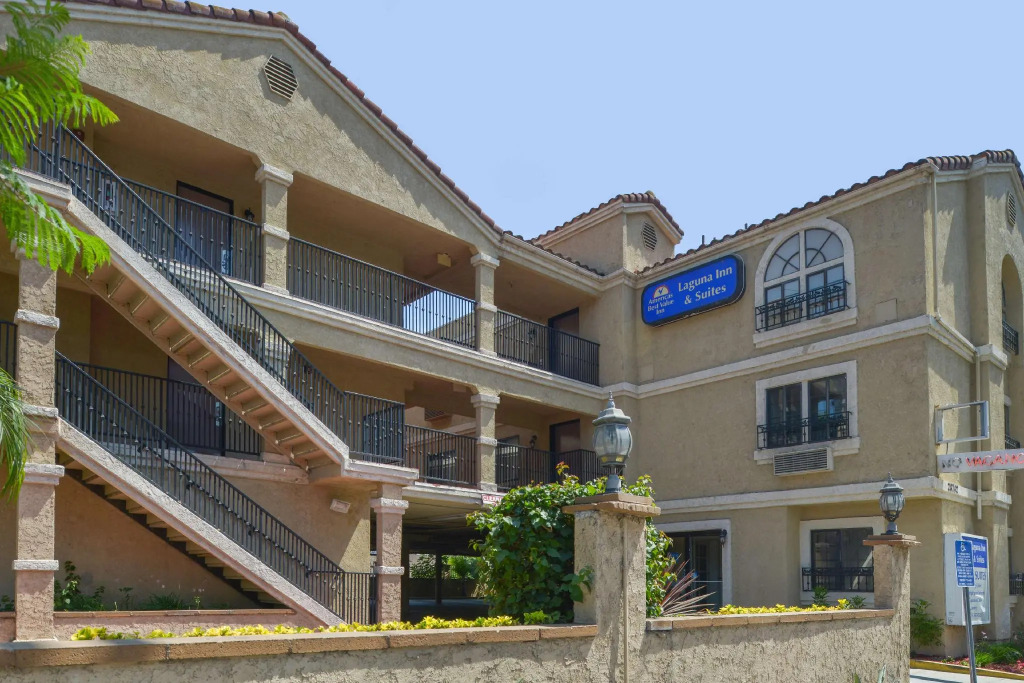 Laguna Inn and Suites