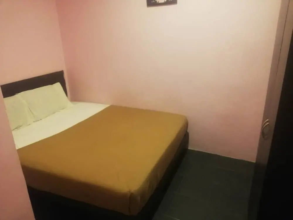 I Hotel