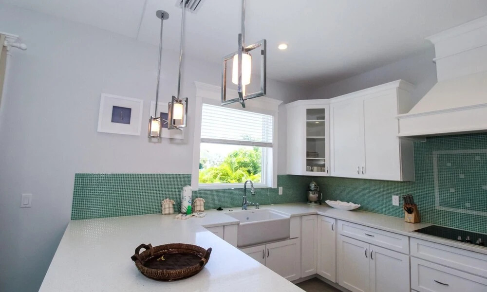 Day Break Bungalow by AMI Locals