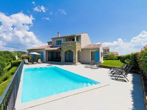 Villa Daymon