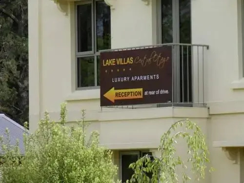 Lake Villas