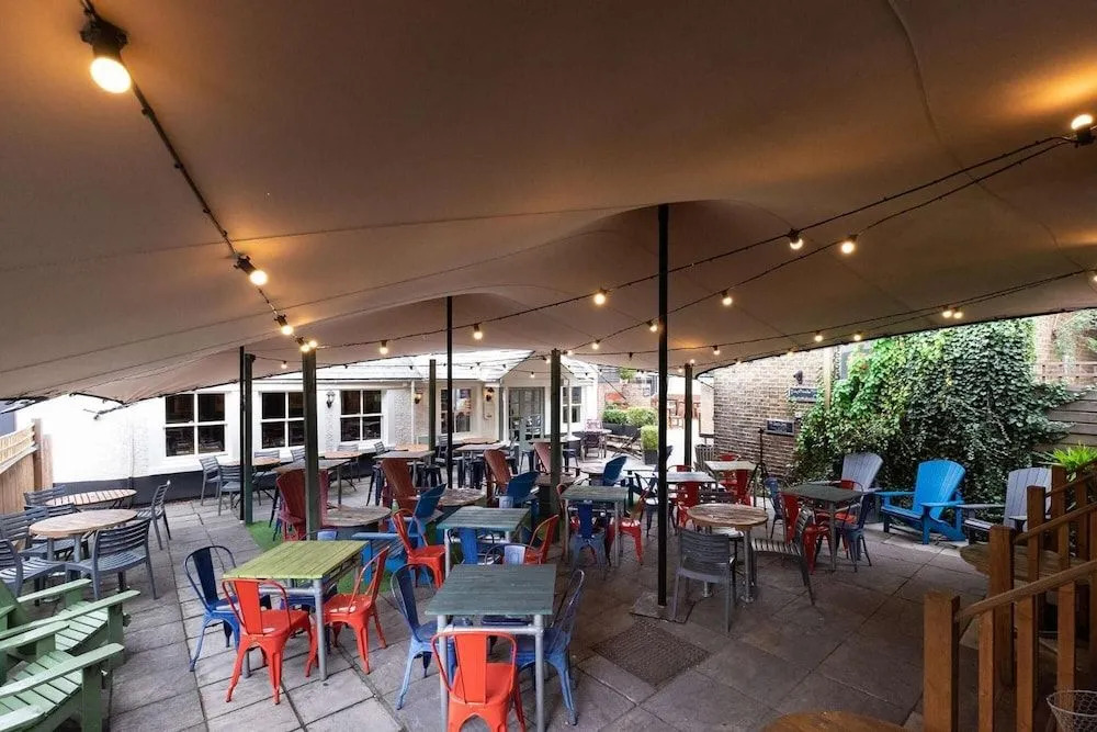 Dukes Head Hotel