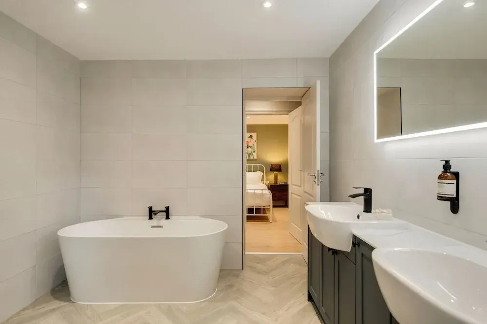 Meridian Place - yourapartment