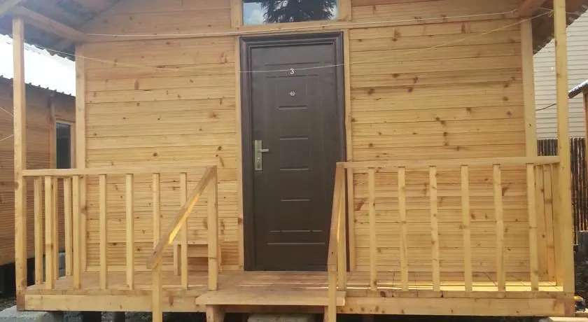 Derevyannie Kottedzhi