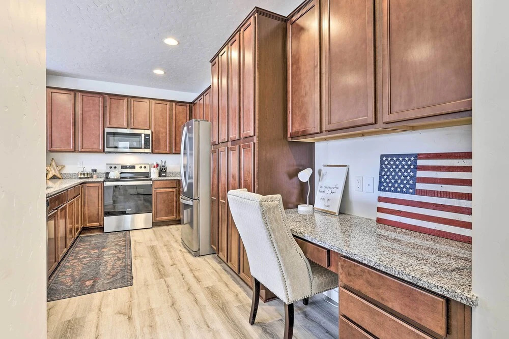 Nampa Townhome ~ 18 Mi to Downtown Boise