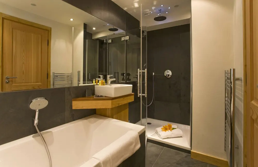 Chalet Cree - Haute Collection