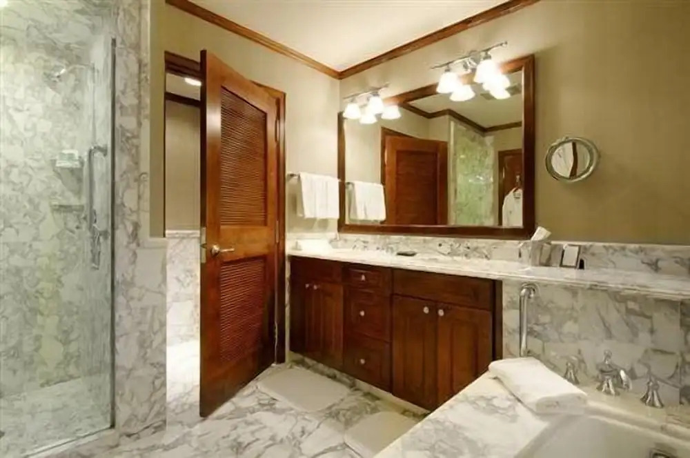 Aspen Ritz-carlton 2 Bedroom Ski In, Ski Out Residence