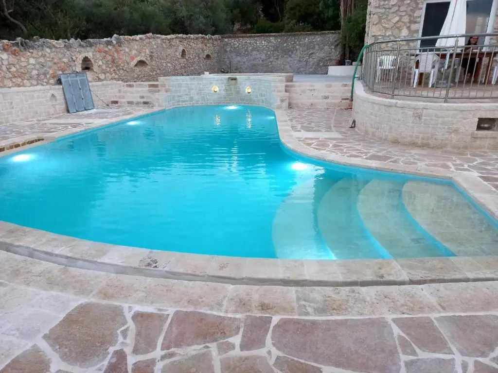 Louiza - Luxury Stone Villa