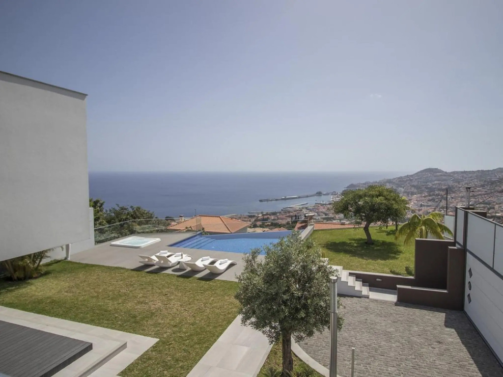 Villa Bela 8 AL in Funchal
