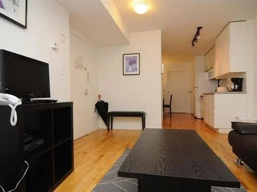 New York East Village Suites E