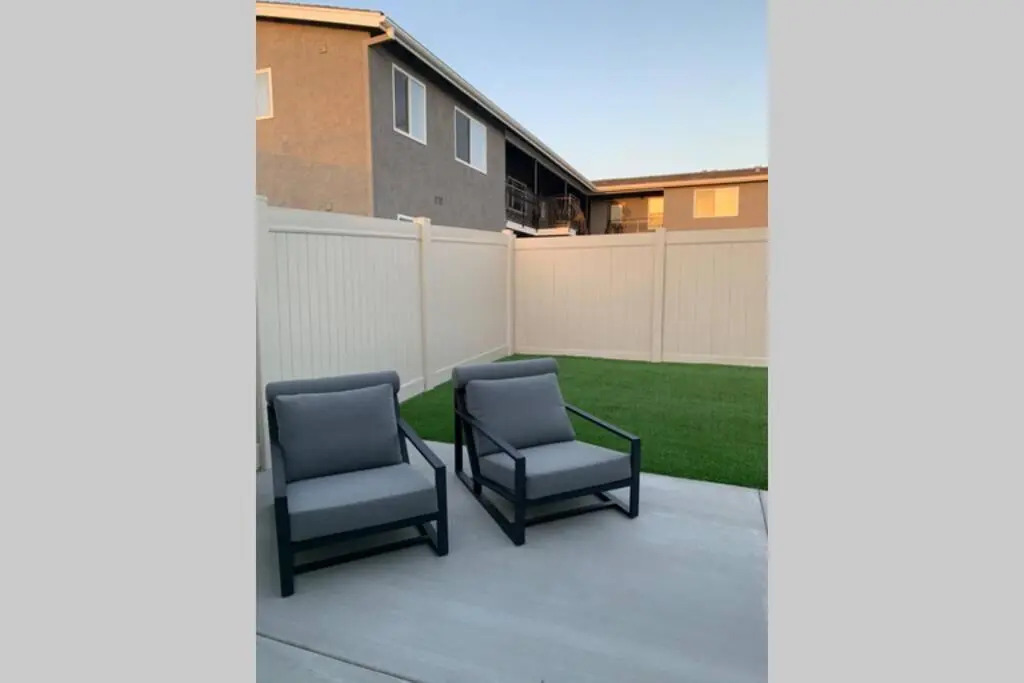 City Center Villa - Pool, Patio & Close To Beach!