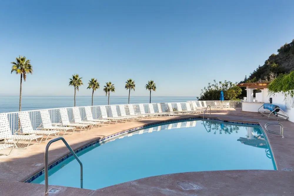 Camino De Flores by Avantstay Views Pool Beach Access Community Amenities