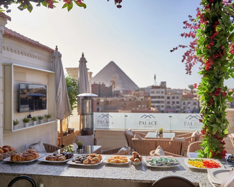 The Palace Pyramids View Hotel