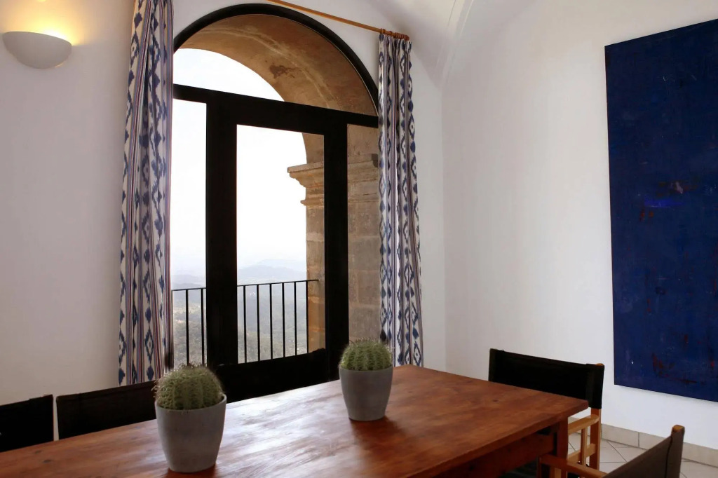 Petit Hotel Hostatgeria Sant Salvador