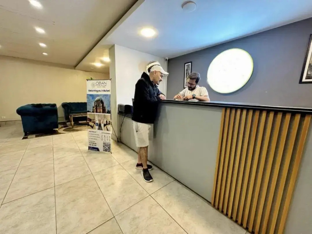 Bling International Hotel Multan