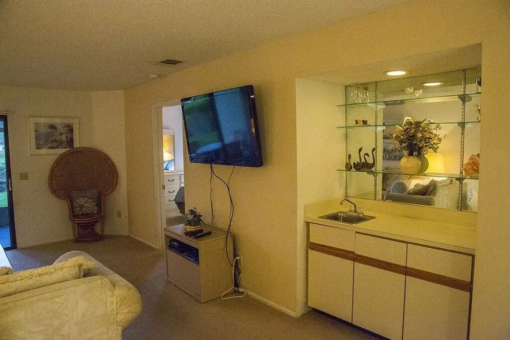 Clubview Country Club Condo
