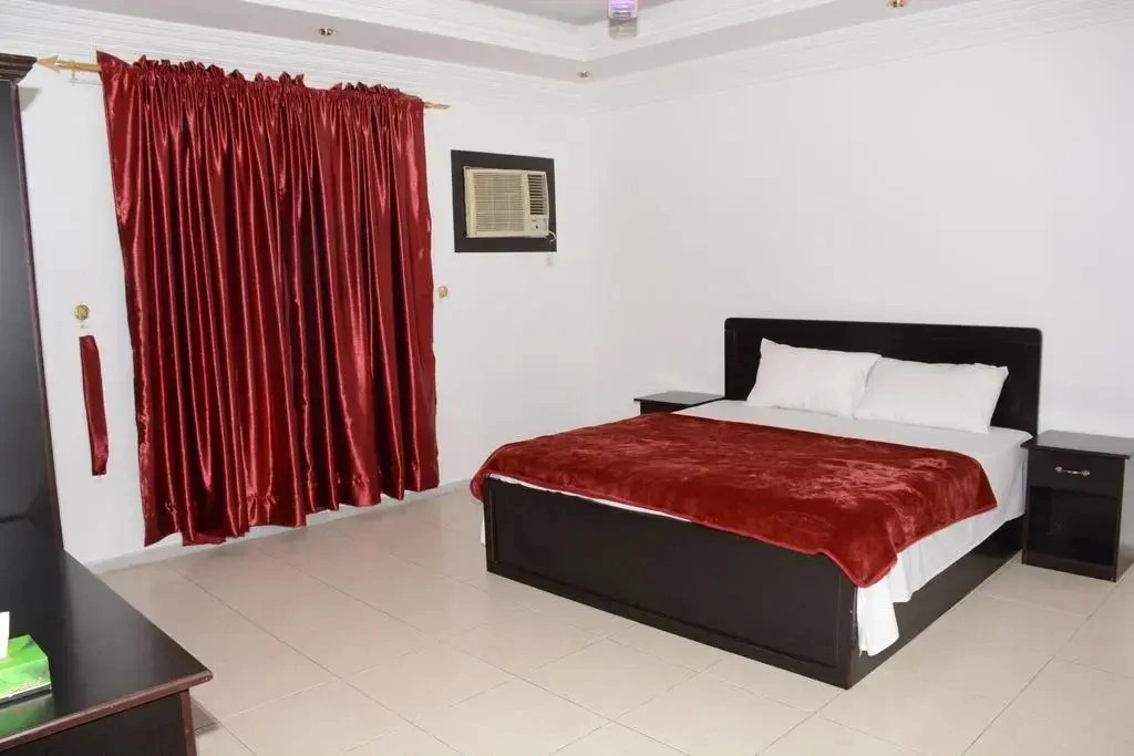 Al Eairy Apartments- Madinah 5