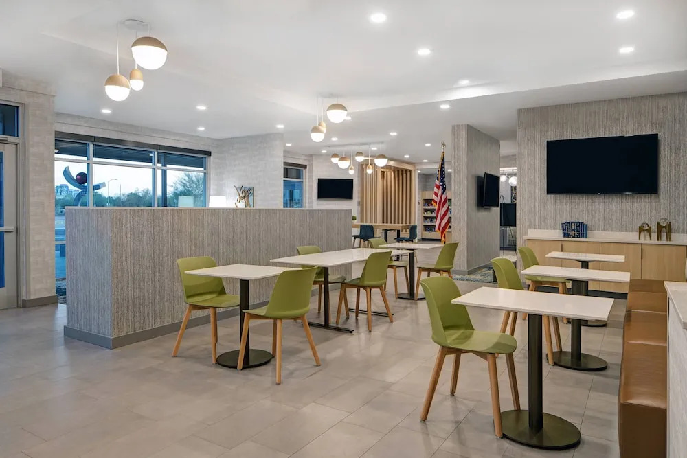 TownePlace Suites Phoenix Glendale Sports & Entertainment District