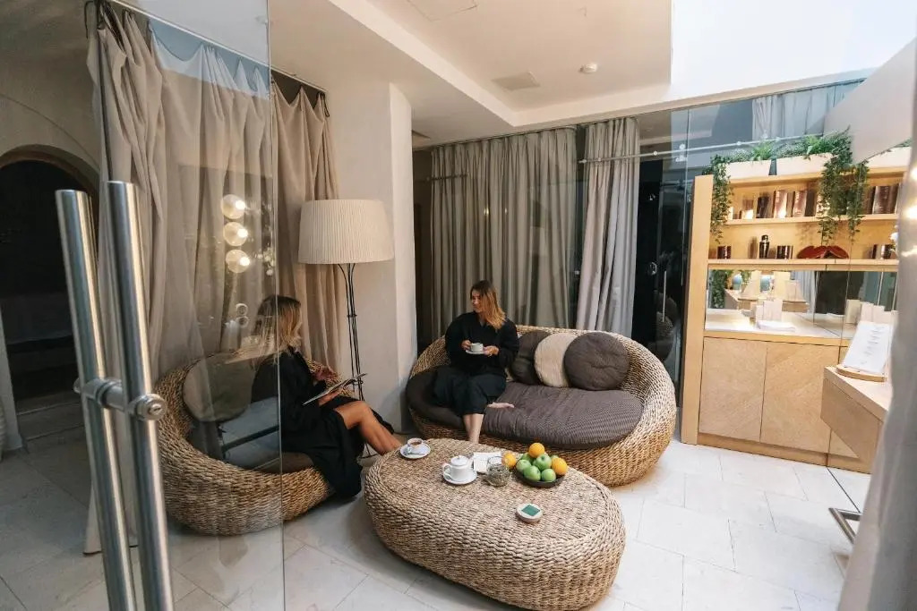 Dome Hotel